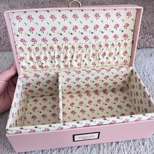 RARE GUCCI Beaute Makeup/Jewelry PINK Organizer Box Novelty Brand New In Box